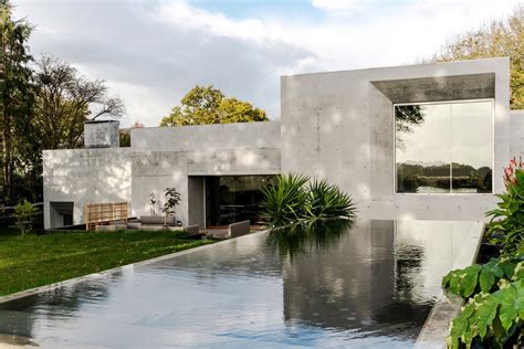 modern homes for concrete walls